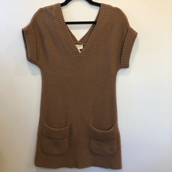 Demylee cashmere v-neck tunic - Picture 1 of 5